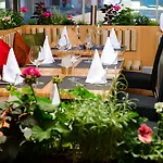 Grand Palace - Small Luxury Of The World فندق 5*