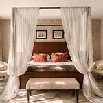 Grand Palace - Small Luxury Of The World فندق 5*
