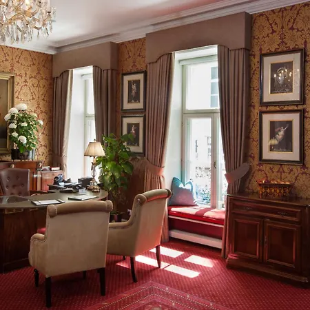 Готель Grand Palace - Small Luxury Of The World Рига