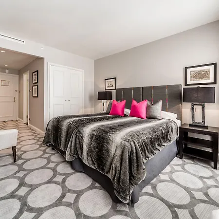 Готель Grand Palace - Small Luxury Of The World