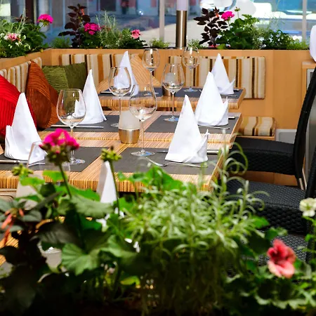 Grand Palace - Small Luxury Of The World Готель 5*