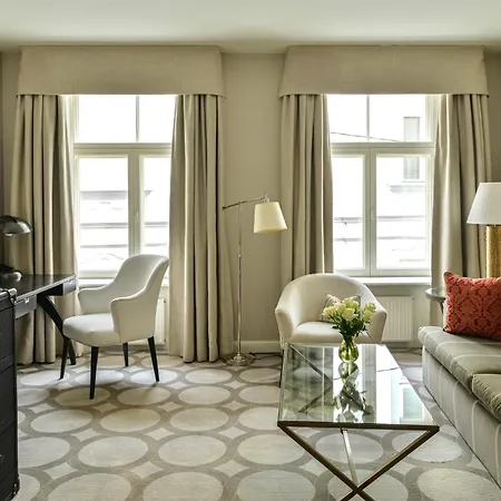 Grand Palace - Small Luxury Of The World 5* Riga