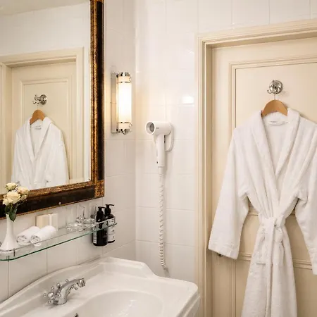 Grand Palace - Small Luxury Of The World Riga