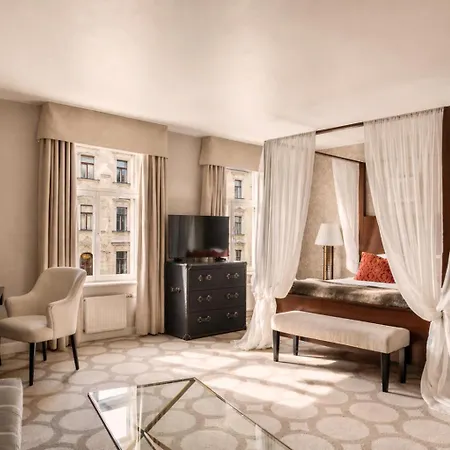Grand Palace - Small Luxury Of The World Hotel