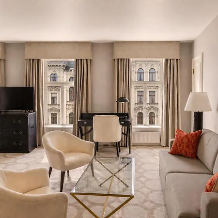 Hotel Grand Palace - Small Luxury Of The World 5*