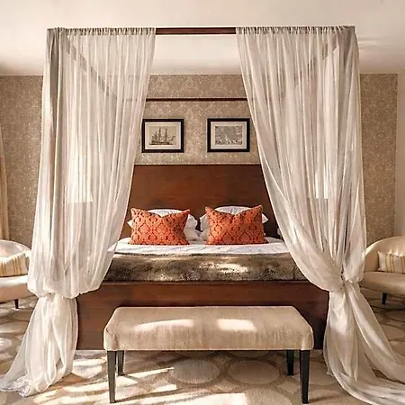 Grand Palace - Small Luxury Of The World