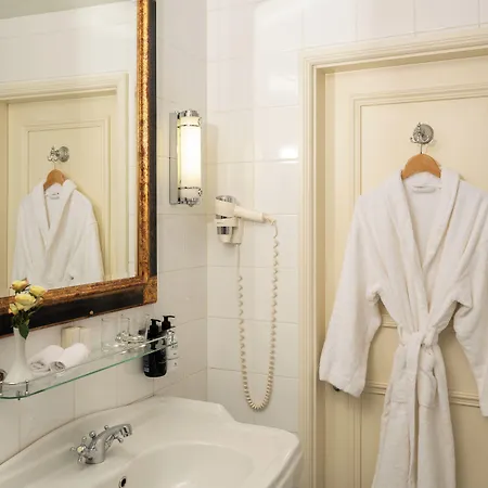Grand Palace - Small Luxury Of The World Riga