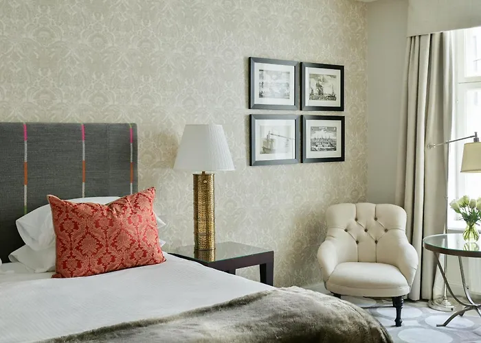 Grand Palace - Small Luxury Of The World Hotell