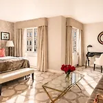 Grand Palace - Small Luxury Of The World 5* Riga