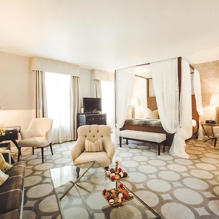 Hotel Grand Palace - Small Luxury Of The World 5*