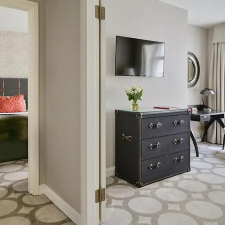 Hotel Grand Palace - Small Luxury Of The World