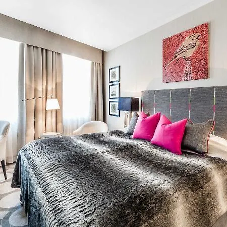 Hotel Grand Palace - Small Luxury Of The World 5*