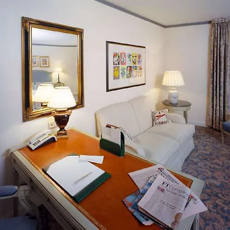 Grand Palace - Small Luxury Of The World 5*