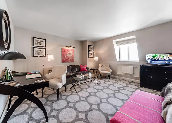 Готель Grand Palace - Small Luxury Of The World