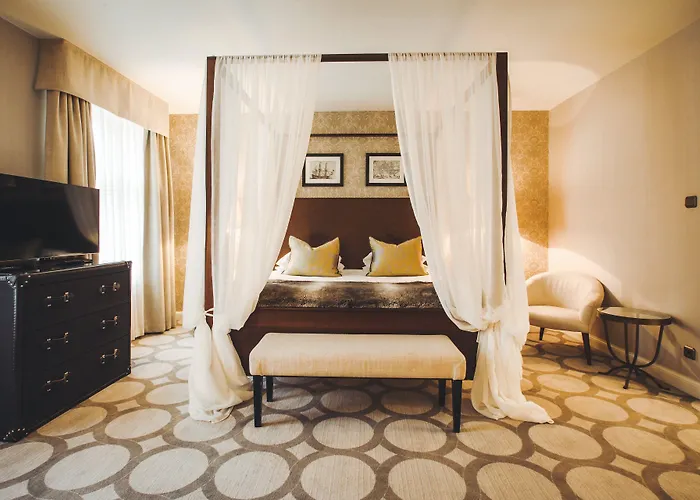 Grand Palace - Small Luxury Of The World Hotel