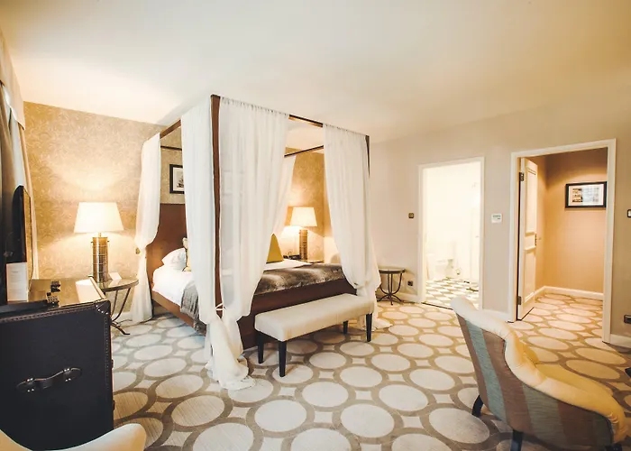 Grand Palace - Small Luxury Of The World 5*