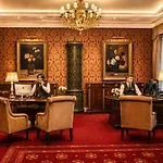 Grand Palace - Small Luxury Of The World 5*