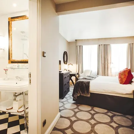 Grand Palace - Small Luxury Of The World 5*